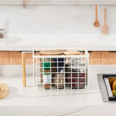 comprar Seleção de espaço da sala de apoio Organizador de mesa de metal decorativo moderno com alça de madeira Fabricação em linha